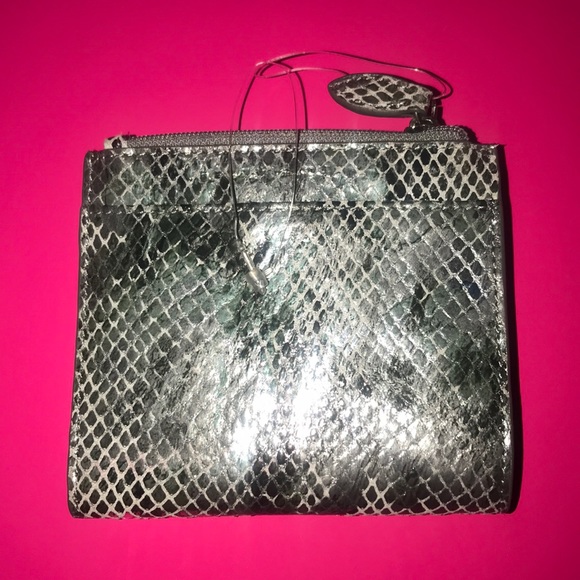 LODIS WALLET!! - Picture 4 of 8